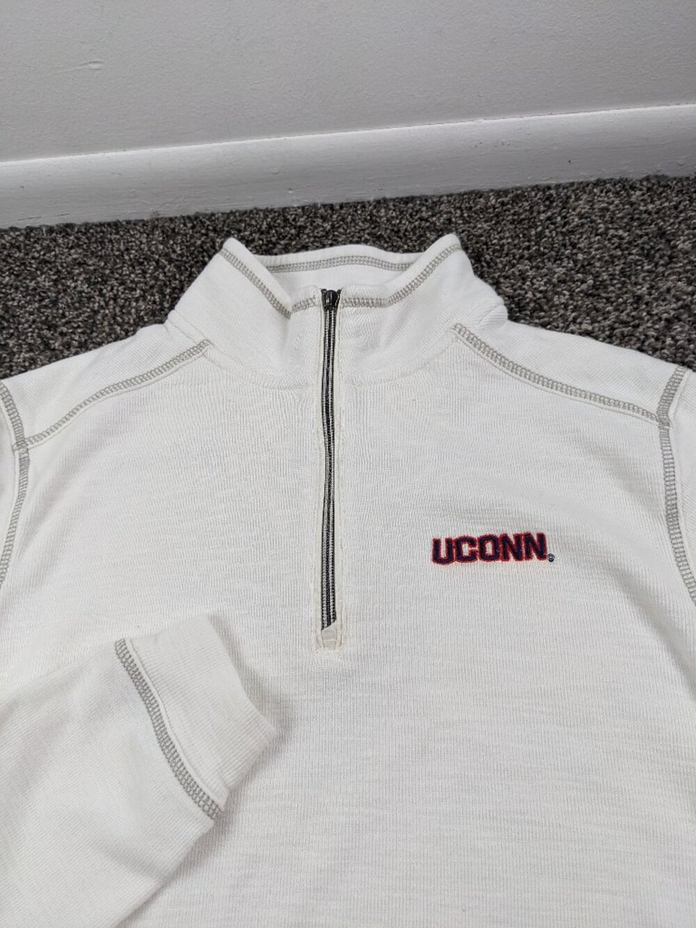 UConn Huskies Sweater Tommy Bahama 1/4 Zip Pima Cotton Off White Mens Small